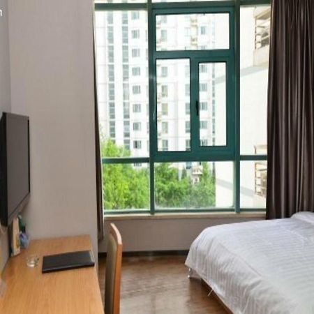 Super 8 Hotel Chaoyang Park South Dongfeng Road Пекин Екстериор снимка