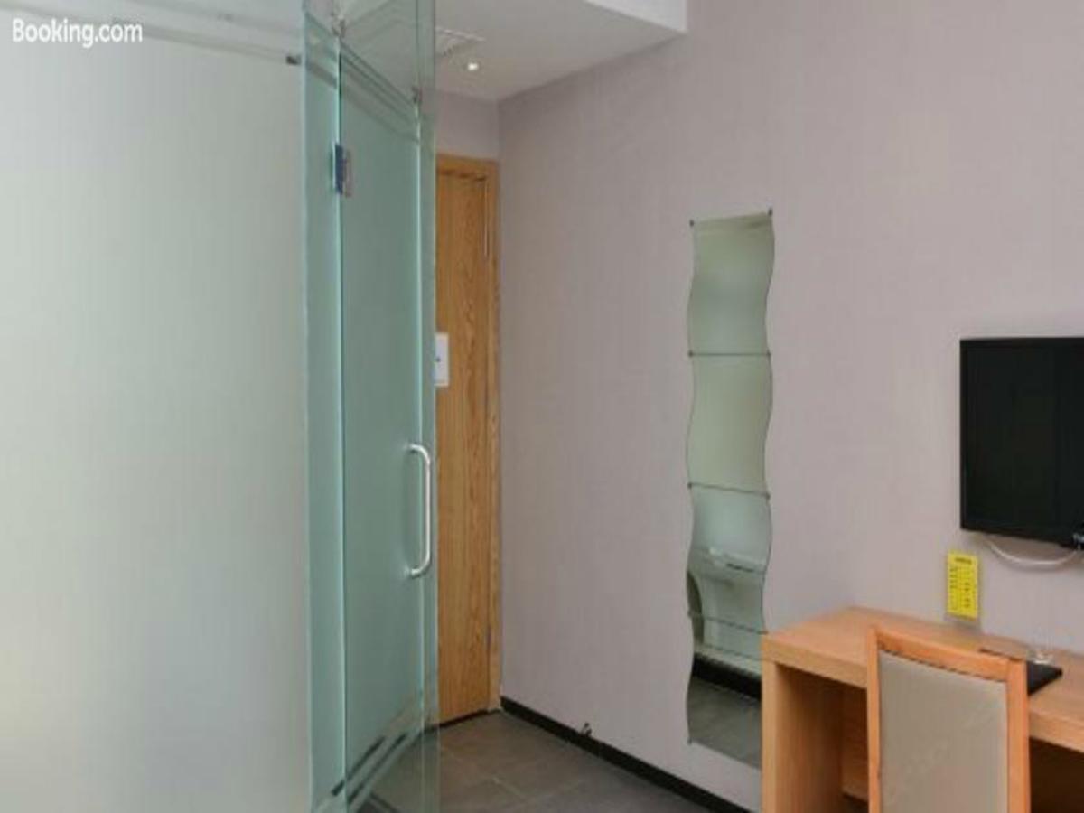 Super 8 Hotel Chaoyang Park South Dongfeng Road Пекин Екстериор снимка